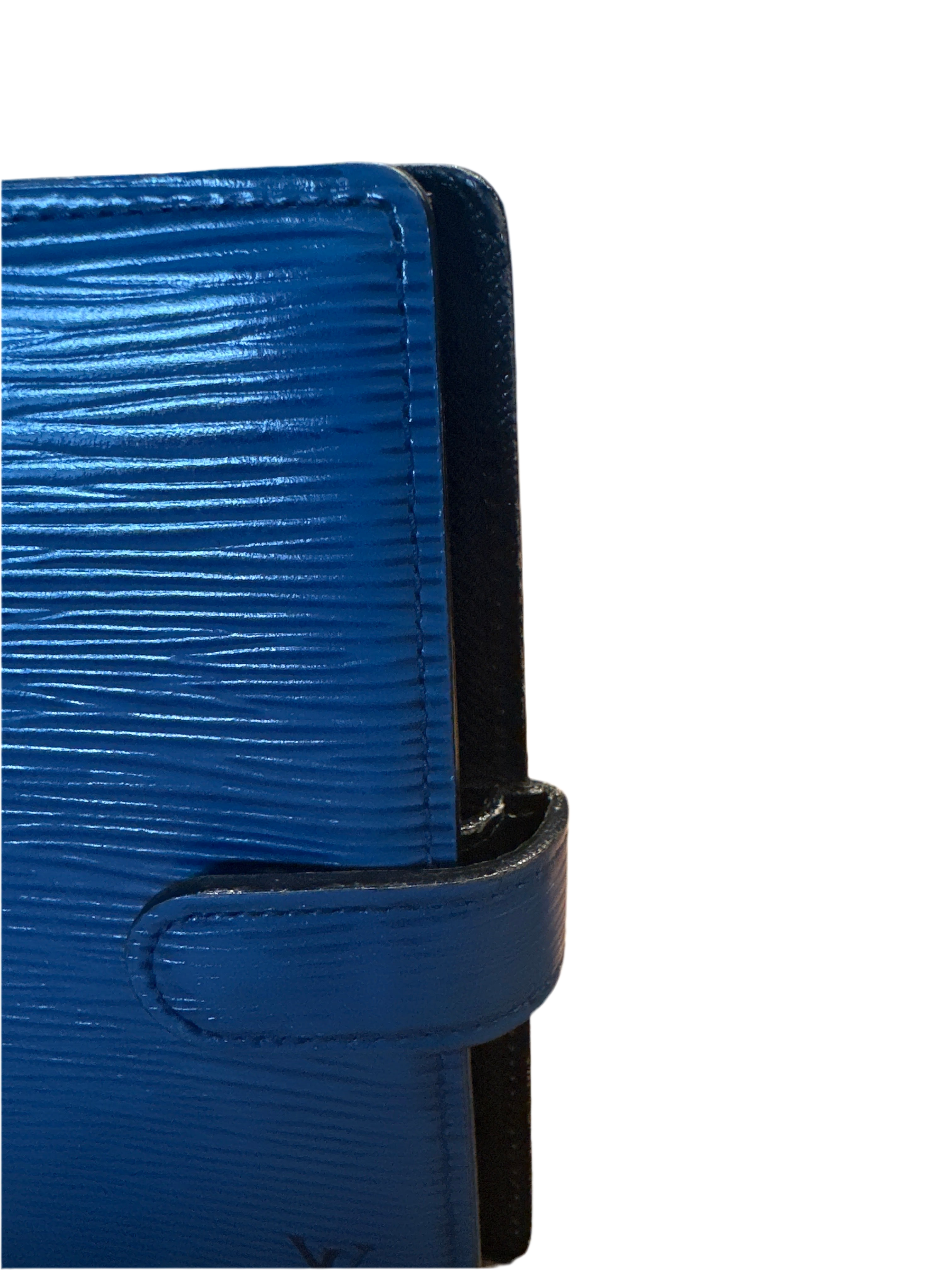 Vintage Louis Vuitton
Epi Small Ring Agenda Cover in Blue