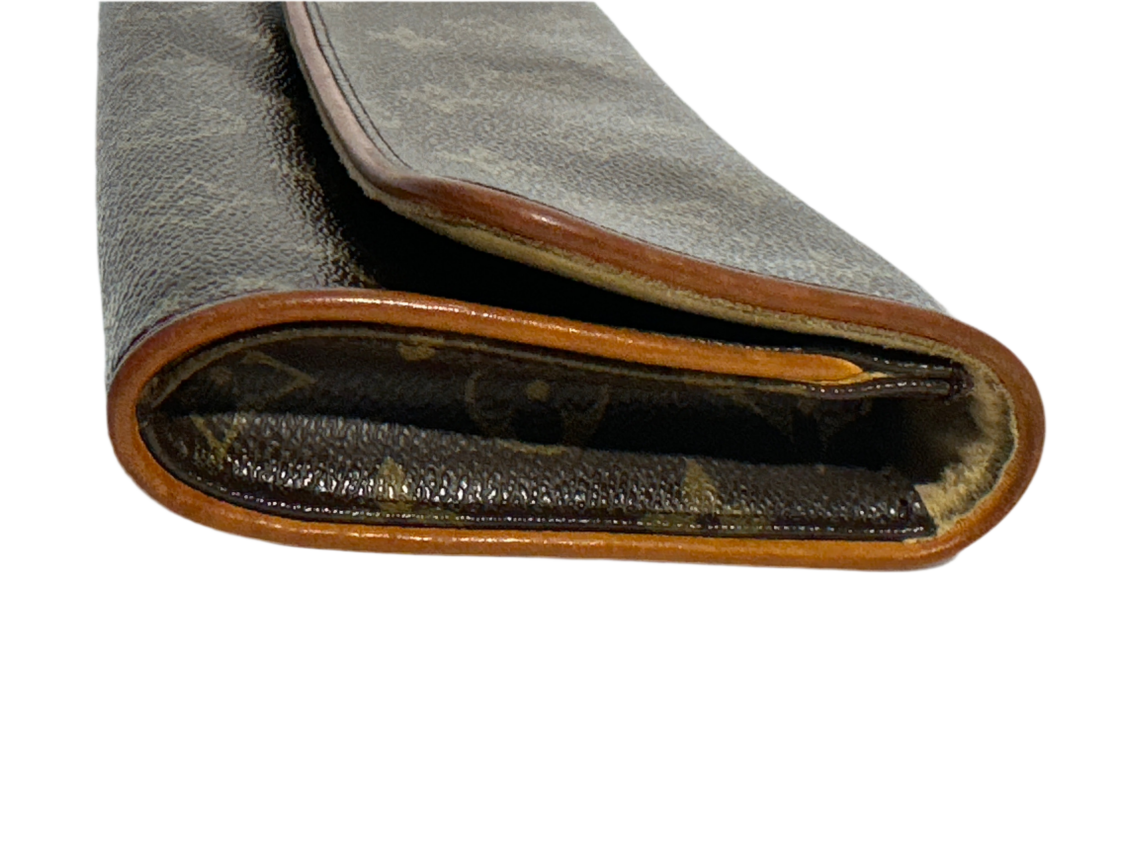 LOUIS VUITTON Monogram Pochette Twin GM