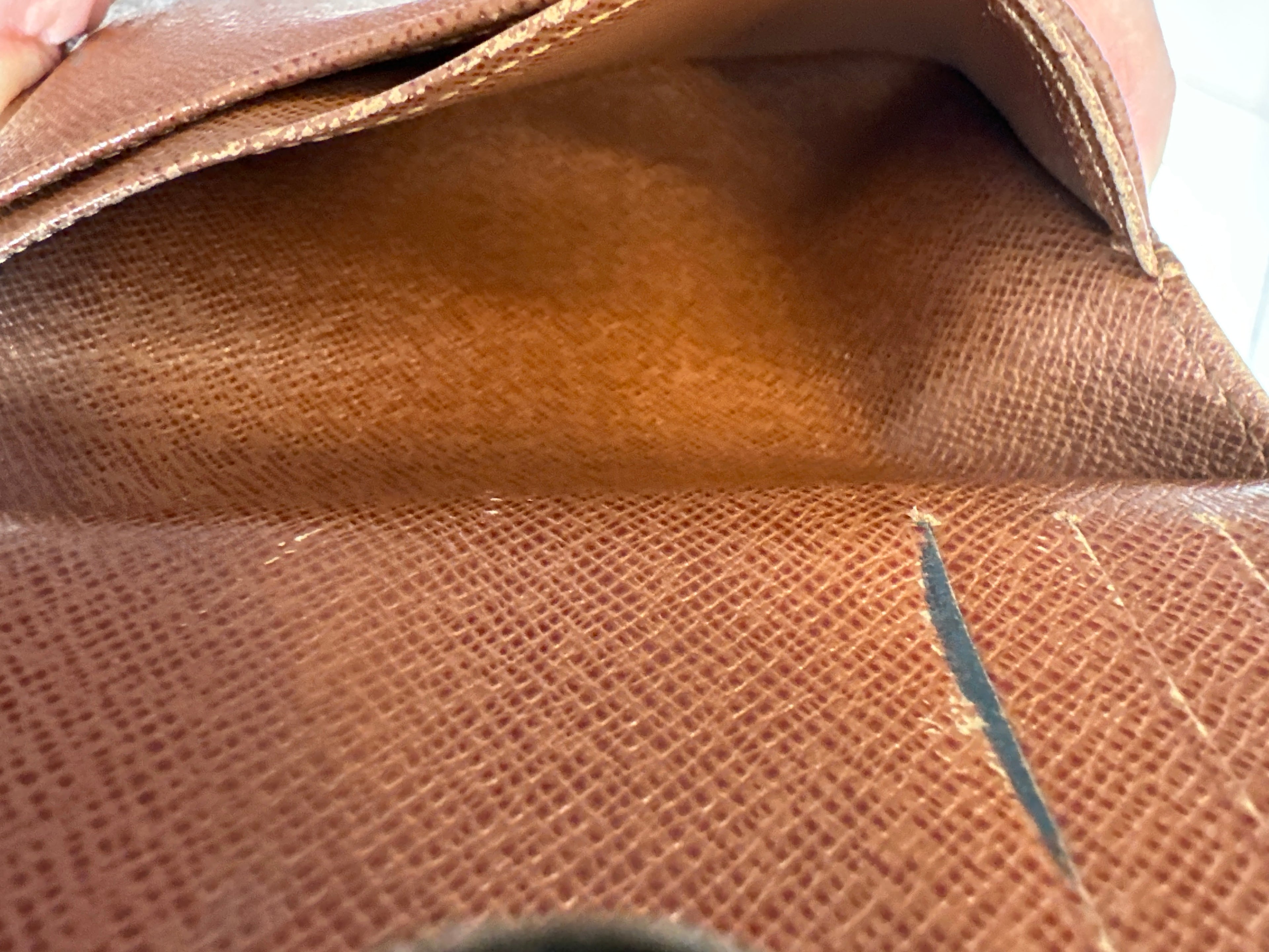 Vintage Louis Vuitton Monogram Kiss Lock Wallet