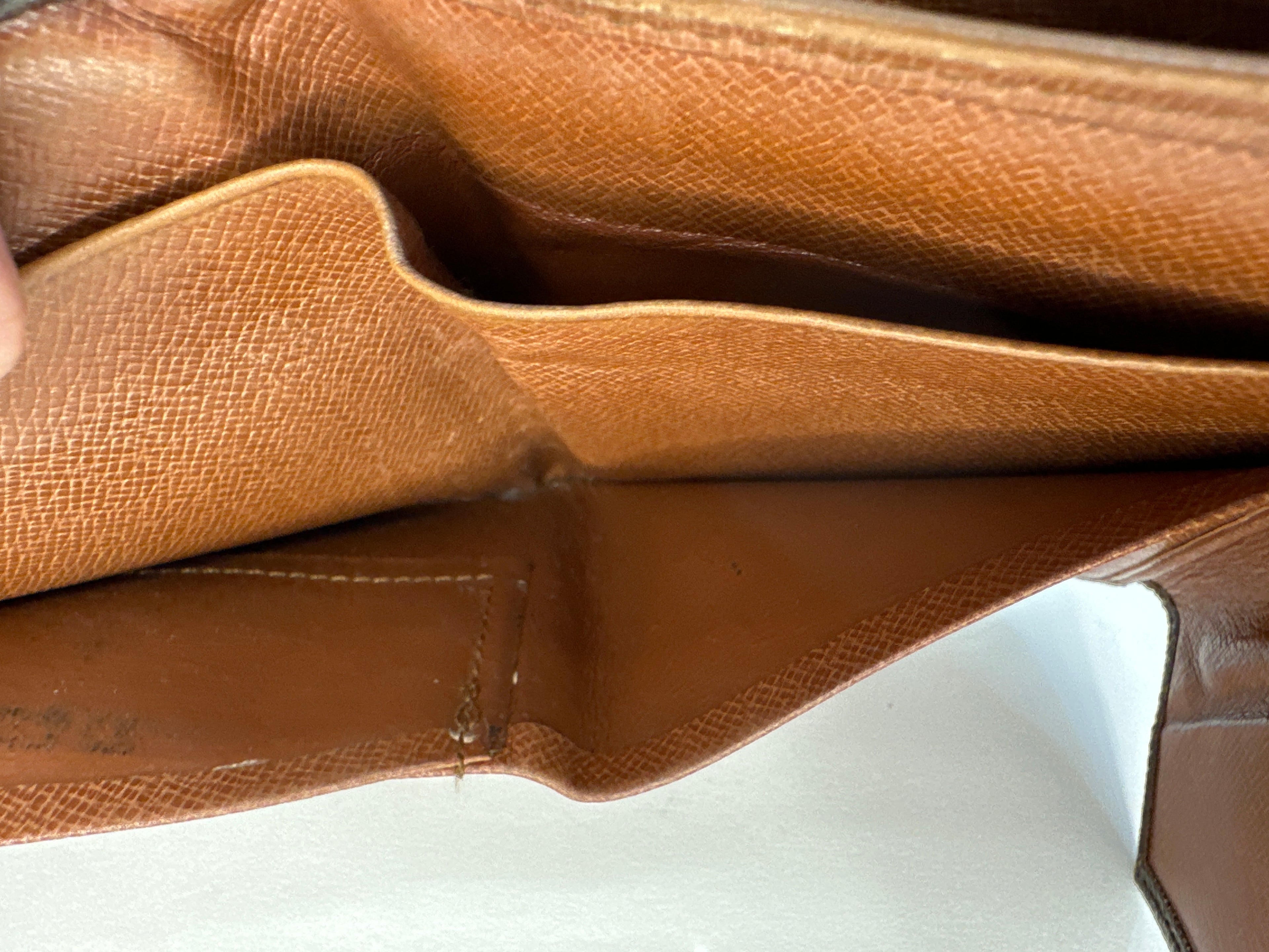 Vintage LOUIS VUITTON Brown Elise Monogram Snap Wallet