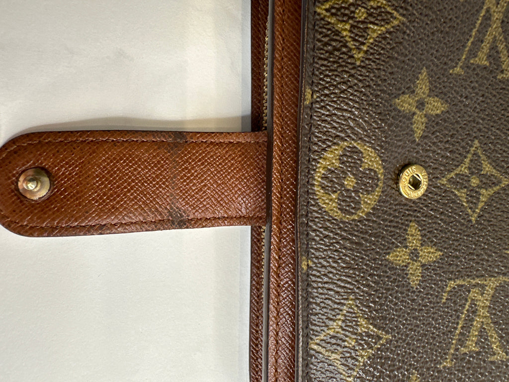 Louis Vuitton Vintage 2004 Porte-Papier Zippé Wallet