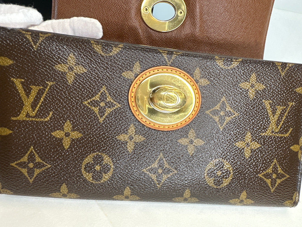 Vintage Louis Vuitton Monogram Canvas Boetie Wallet