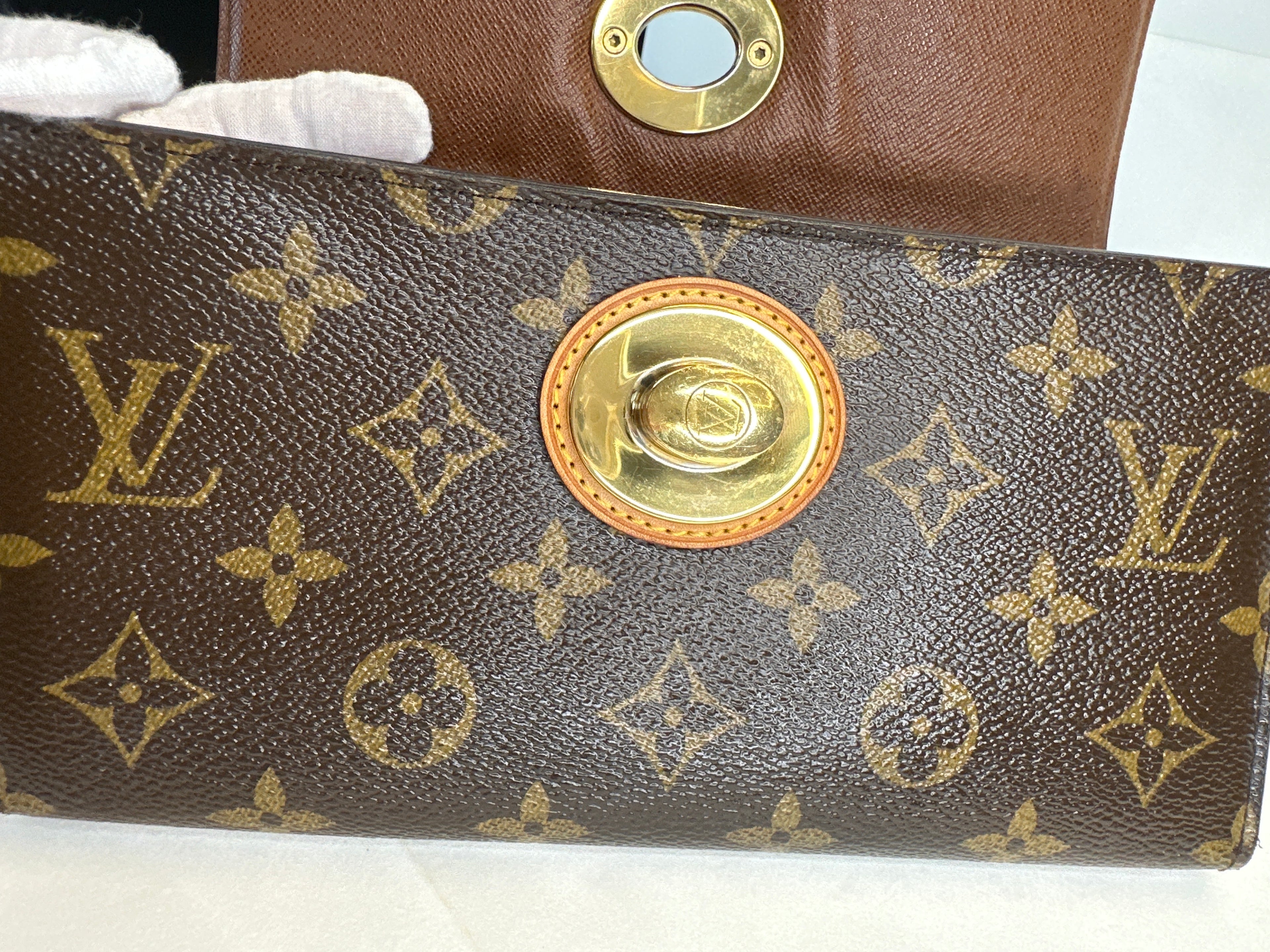 Vintage Louis Vuitton Monogram Canvas Boetie Wallet