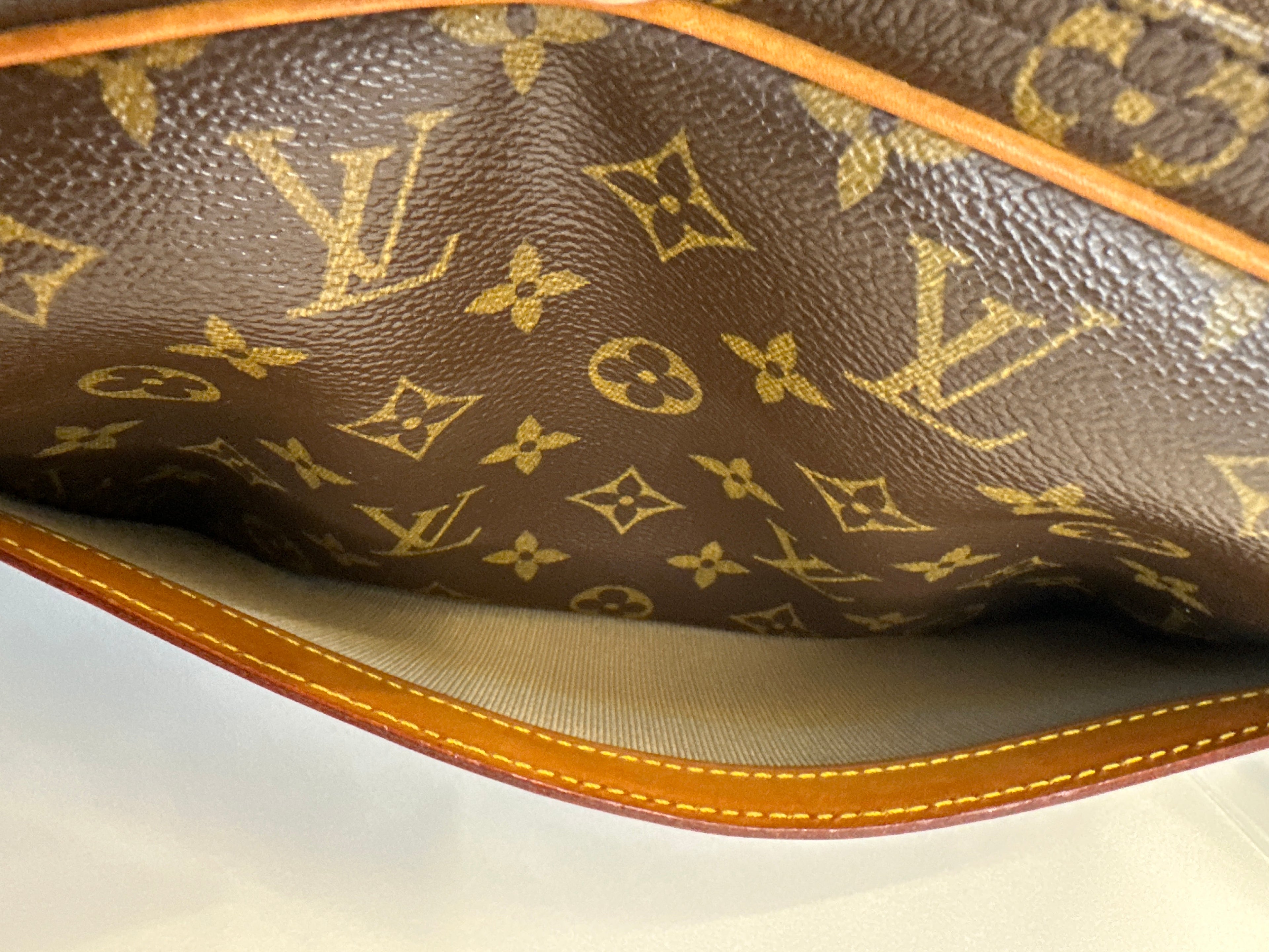 Vintage Louis Vuitton Reporter PM with COA