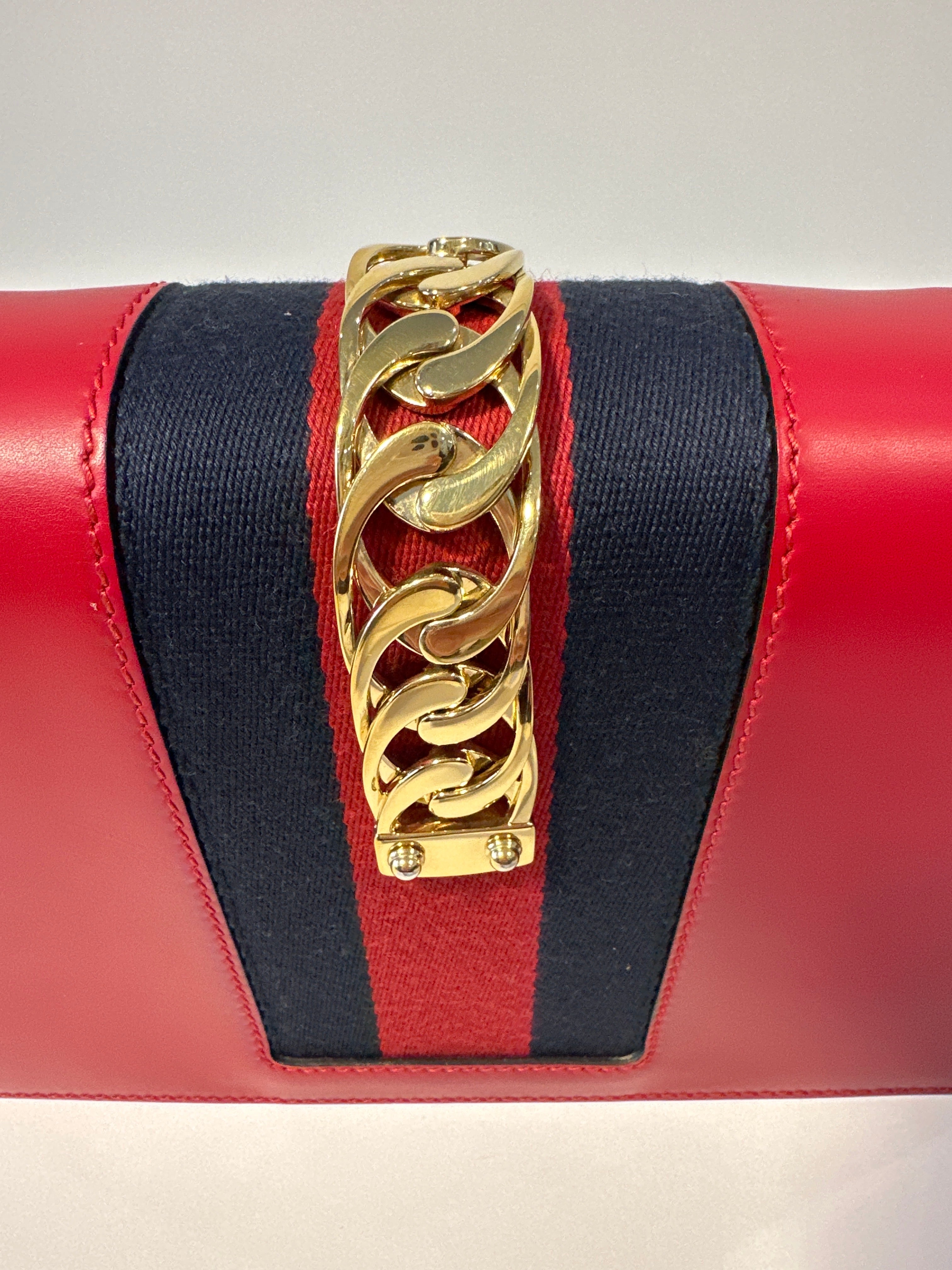 GUCCI Sylvie calfskin leather bag hibiscus red. Handbag red and green gold chain with COA