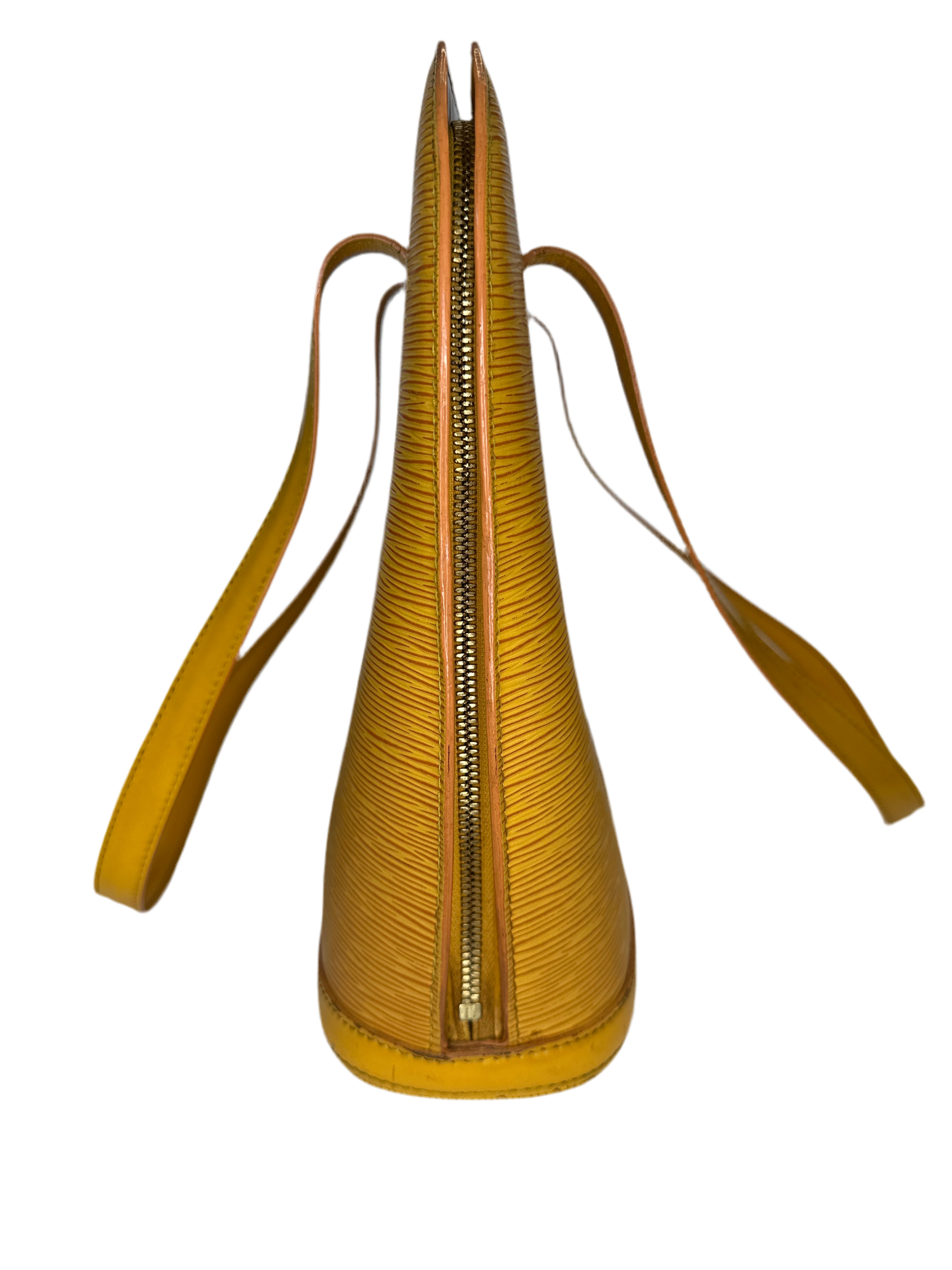 Vintage Louis Vuitton Epi shoulder bag comes with COA