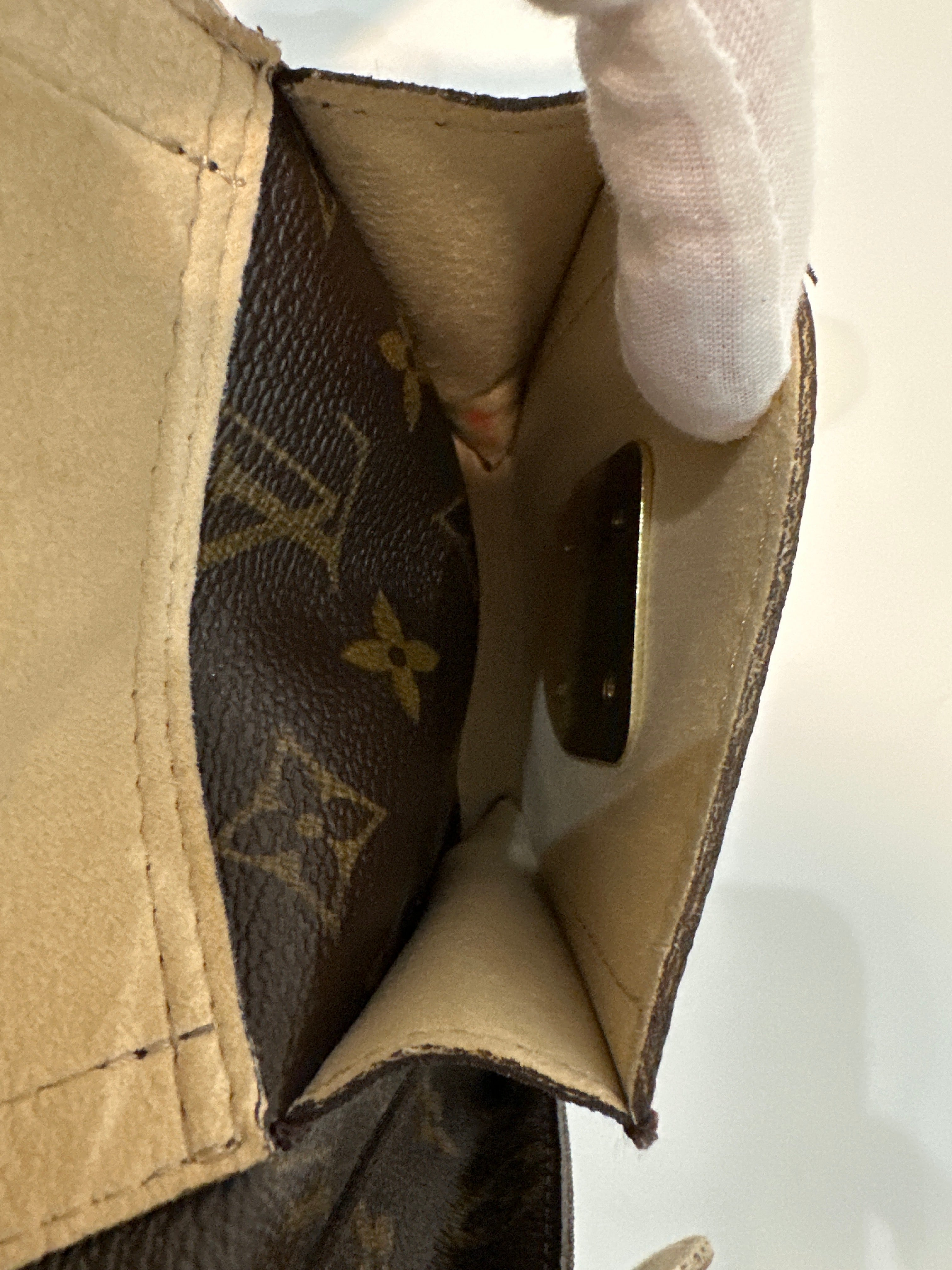 LOUIS VUITTON Monogram Canvas Manhattan PM Bag