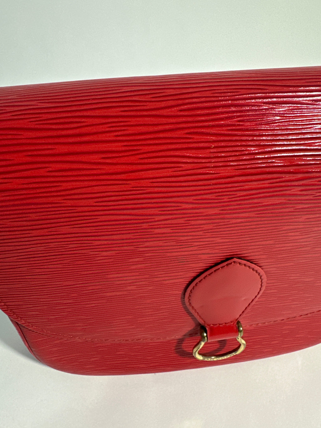 Vintage Louis Vuitton Epi Saint Cloud Shoulder Bag Red with COA
