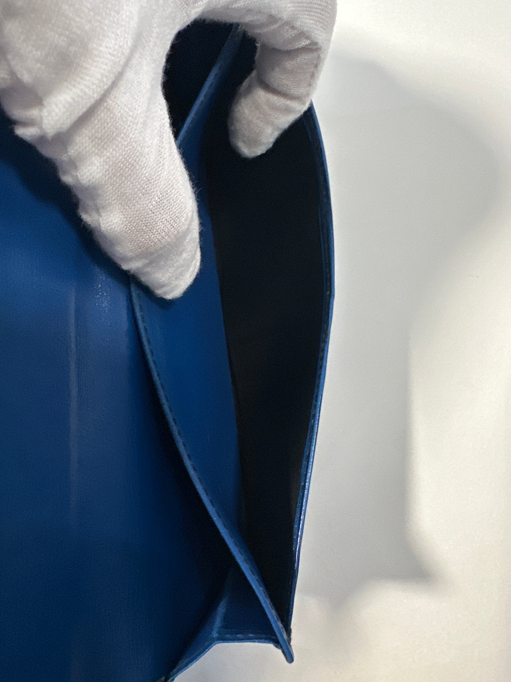 Vintage Louis Vuitton Epi Wallet with COA