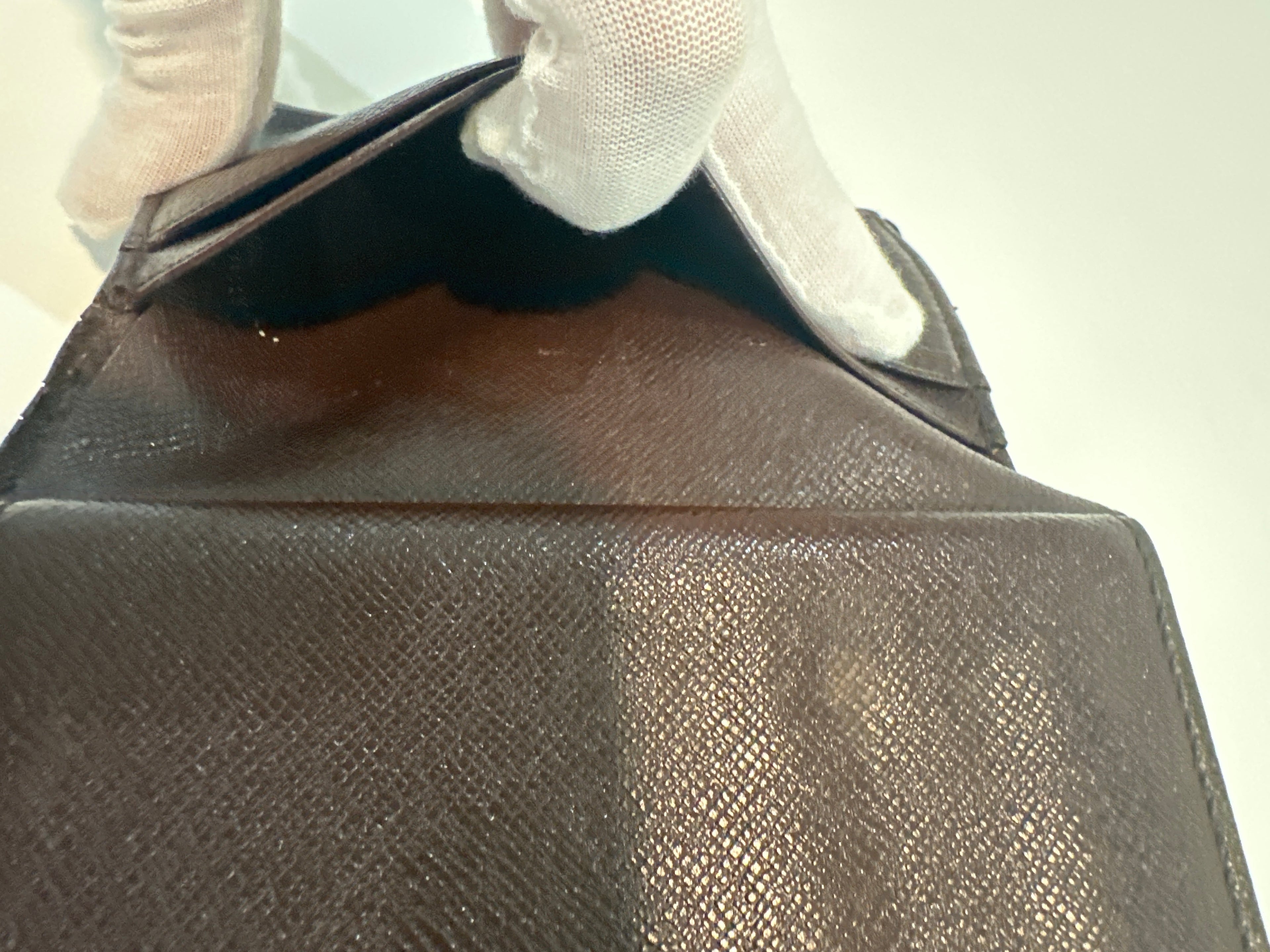 Vintage Damier Kisslock Louis Vuitton wallet