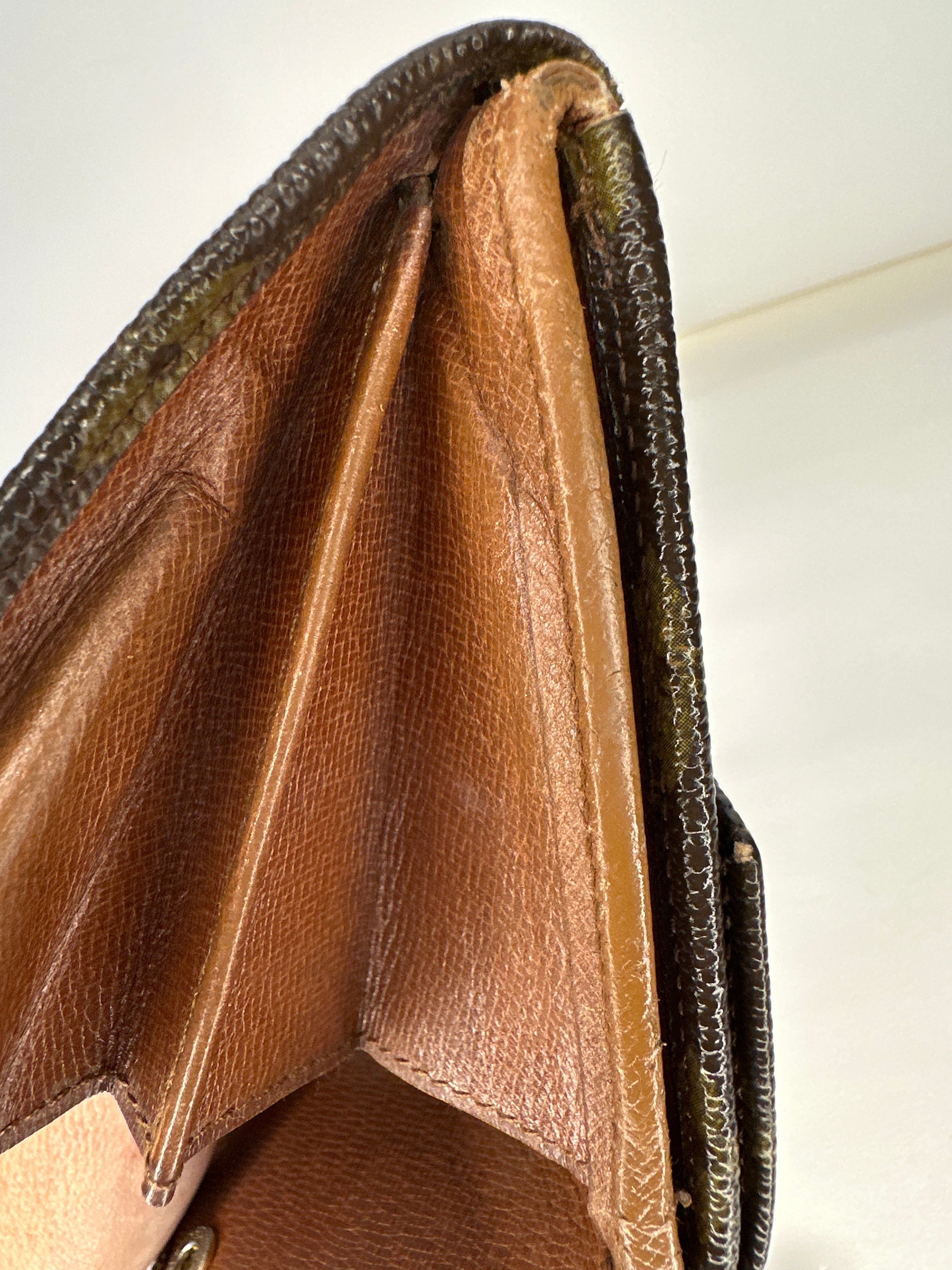 Vintage LOUIS VUITTON Brown Elise Monogram Snap Wallet