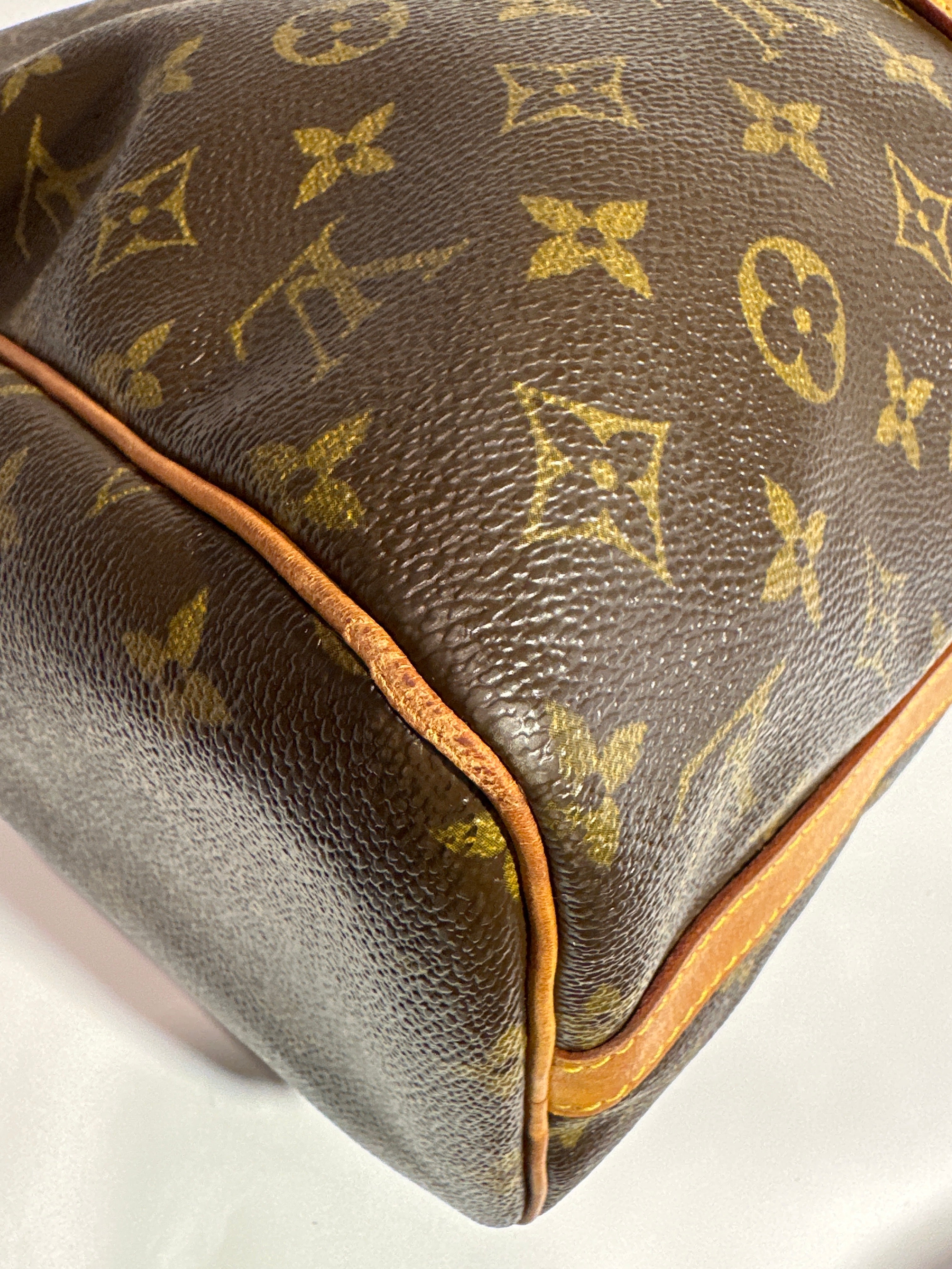 Vintage Louis Vuitton Flannery