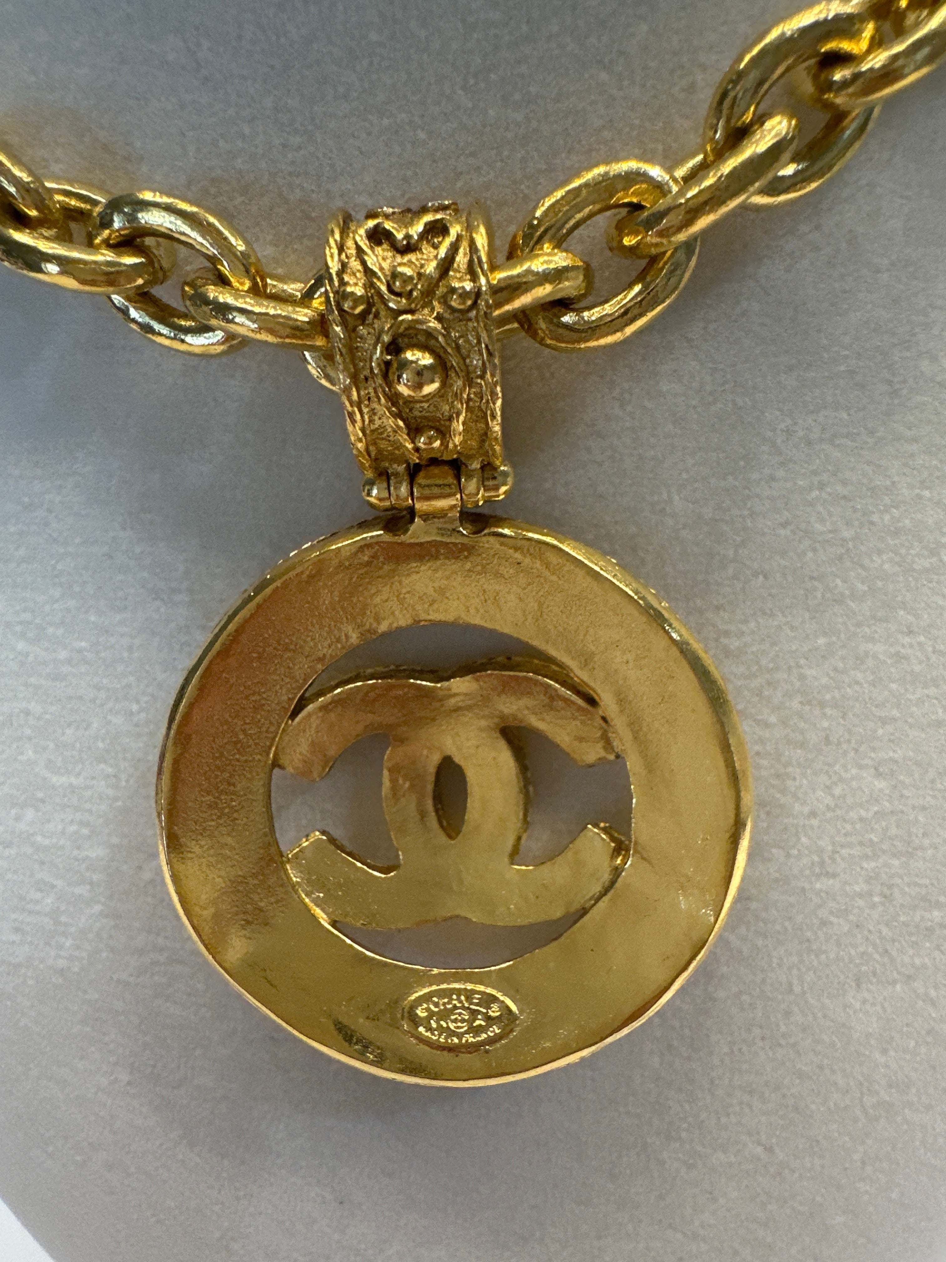CHANEL CC Logo Round Vintage Necklace 26" Gold Tone