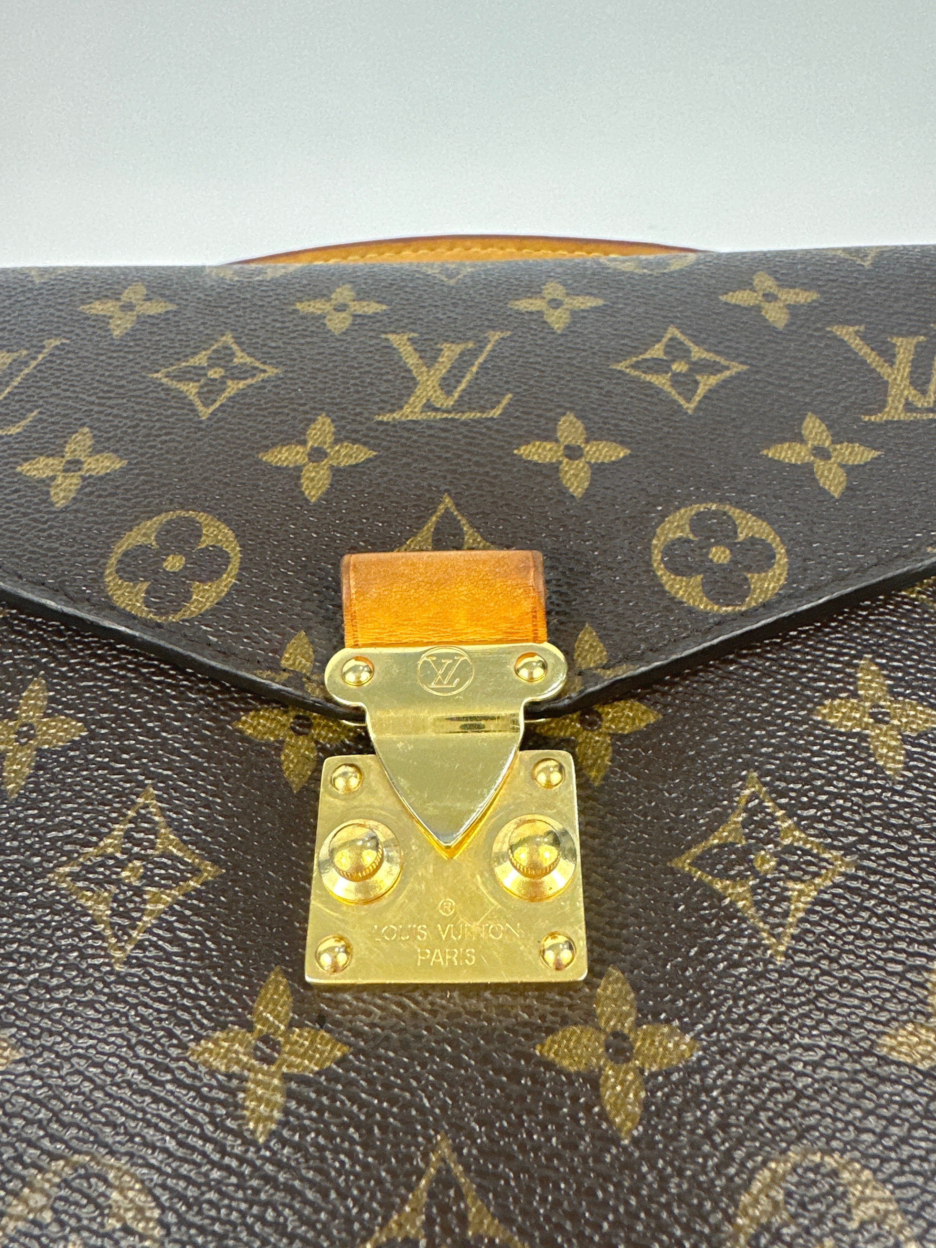 Louis Vuitton Monogram Canvas Pochette Metis Tote Bag and Crossbody Bag
