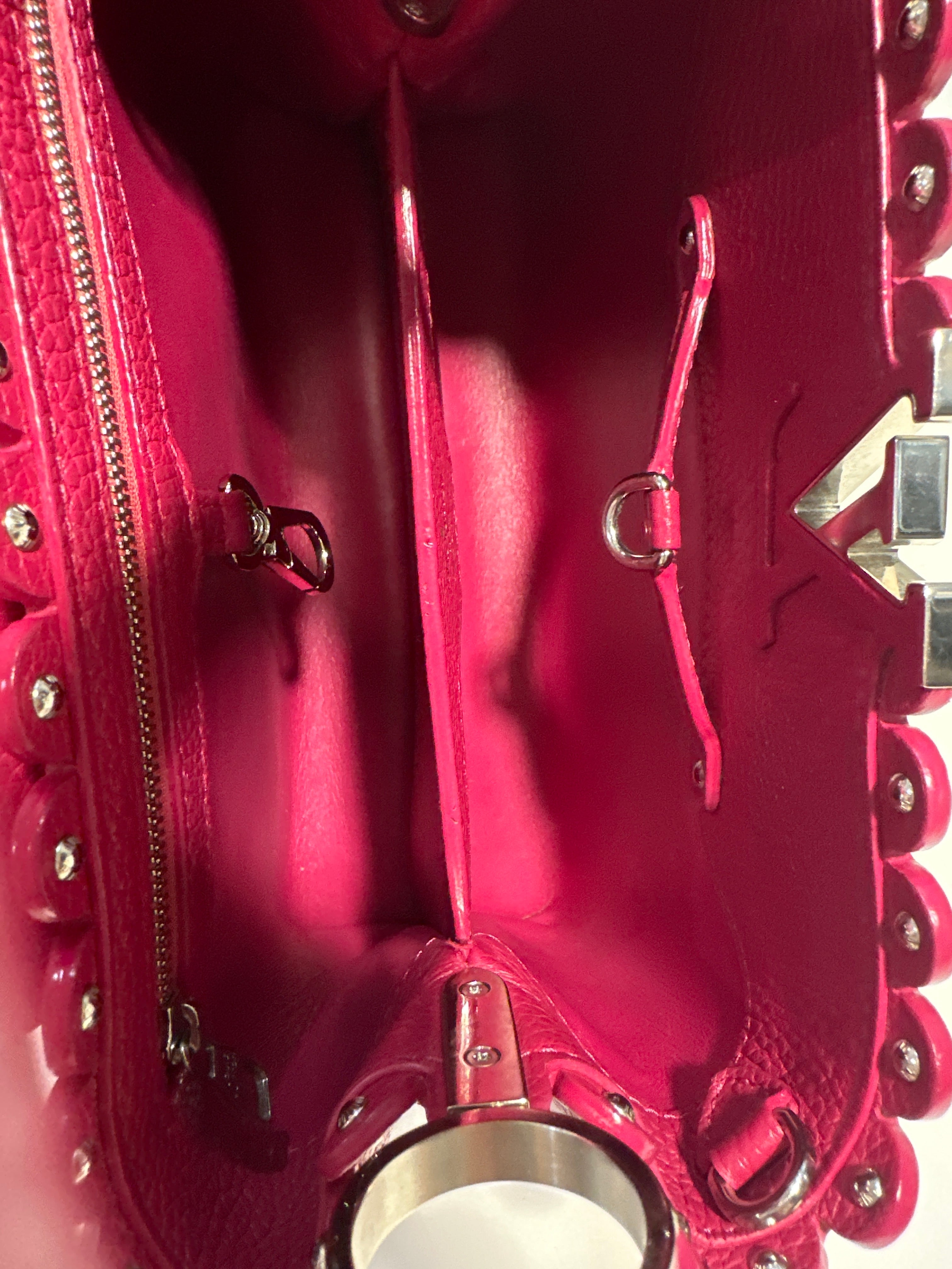 Louis Vuitton Taurillon Lace Croquets Capucines BB Groseille