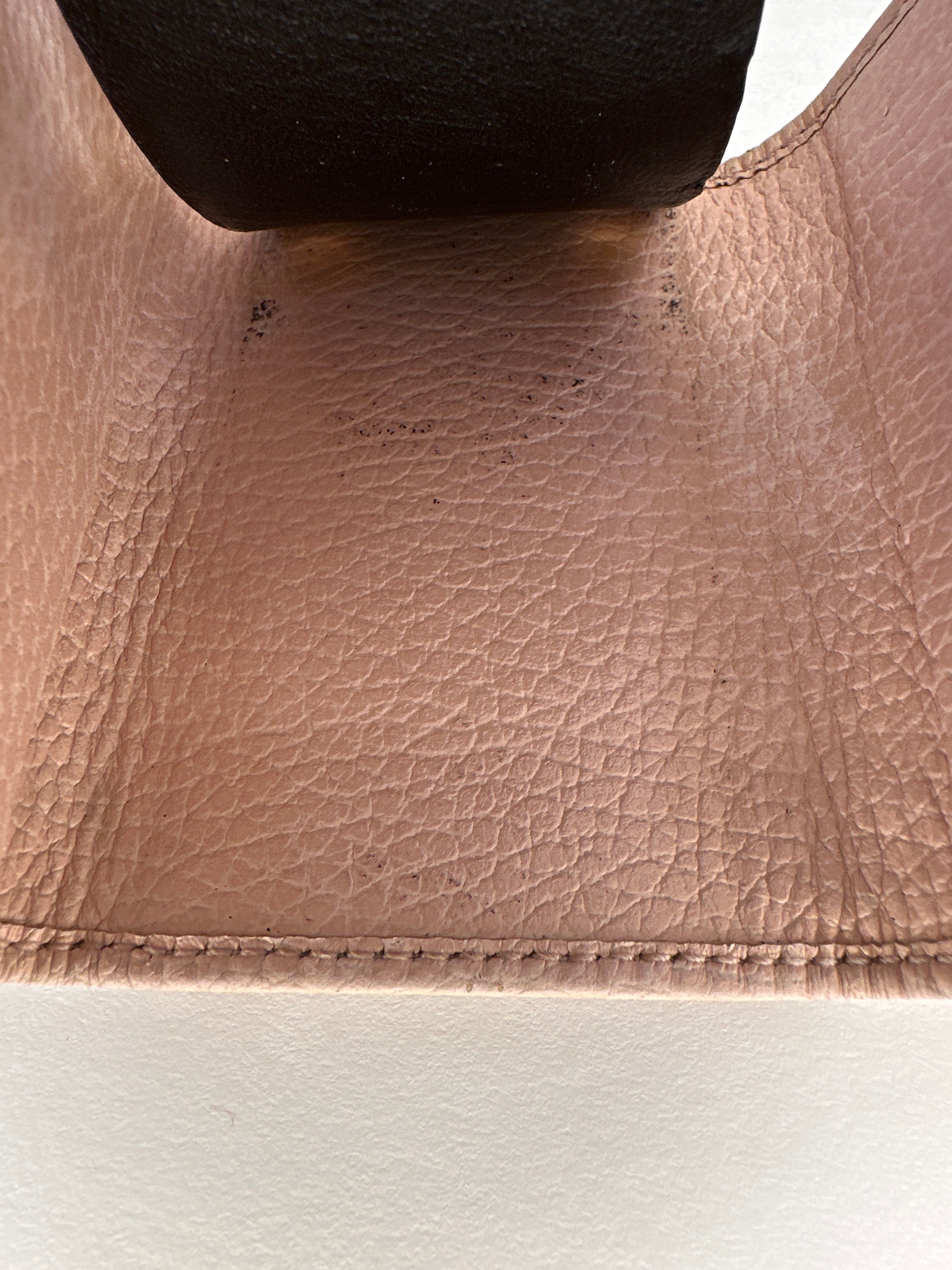 Gucci Marmont 6-Key Holder