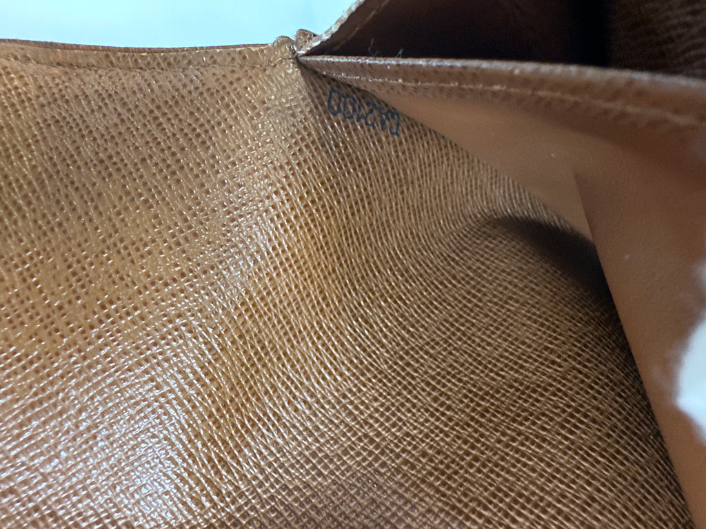 Vintage Louis Vuitton Monogram Canvas Boetie Wallet