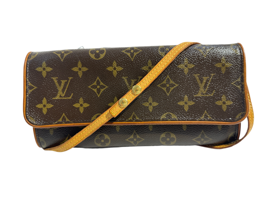 LOUIS VUITTON Monogram Pochette Twin GM
