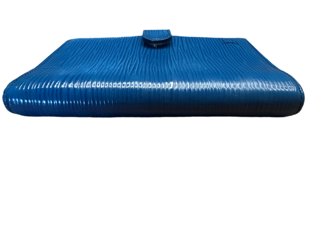 Vintage Louis Vuitton
Epi Small Ring Agenda Cover in Blue