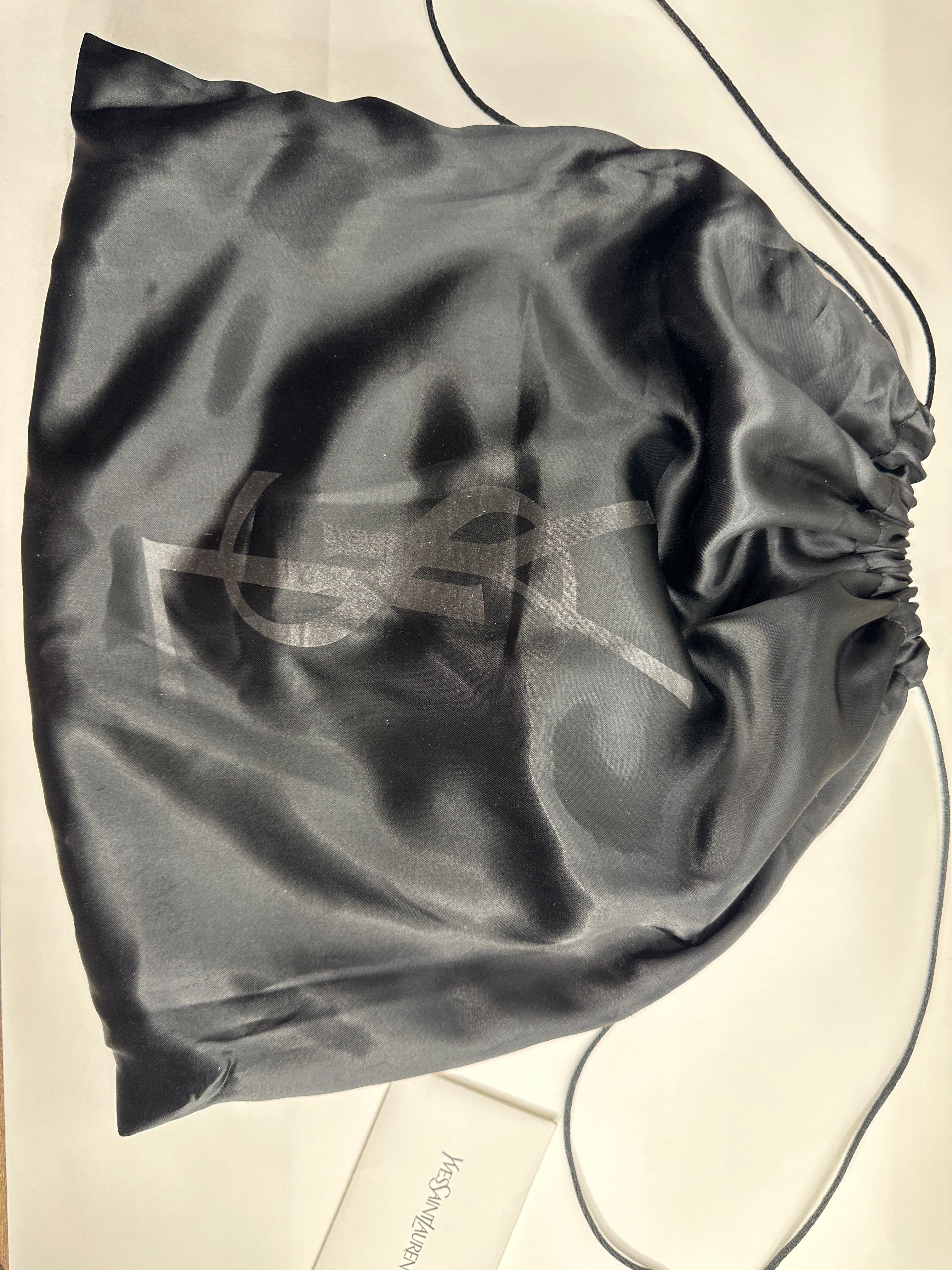 Saint Laurent Womens Monogram Leather Belle De Jour Clutch Handbag Black