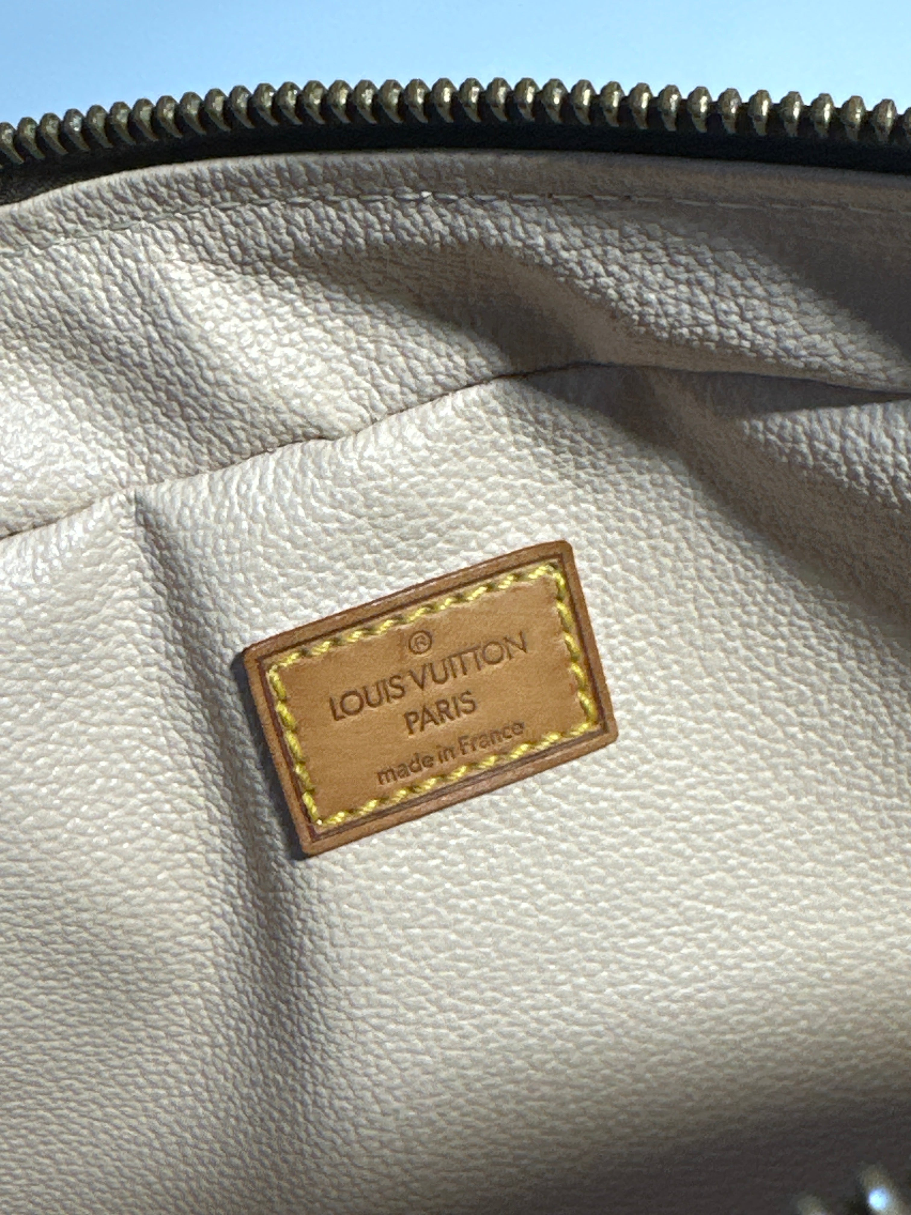 Vintage Louis Vuitton Trousse 28 with COA