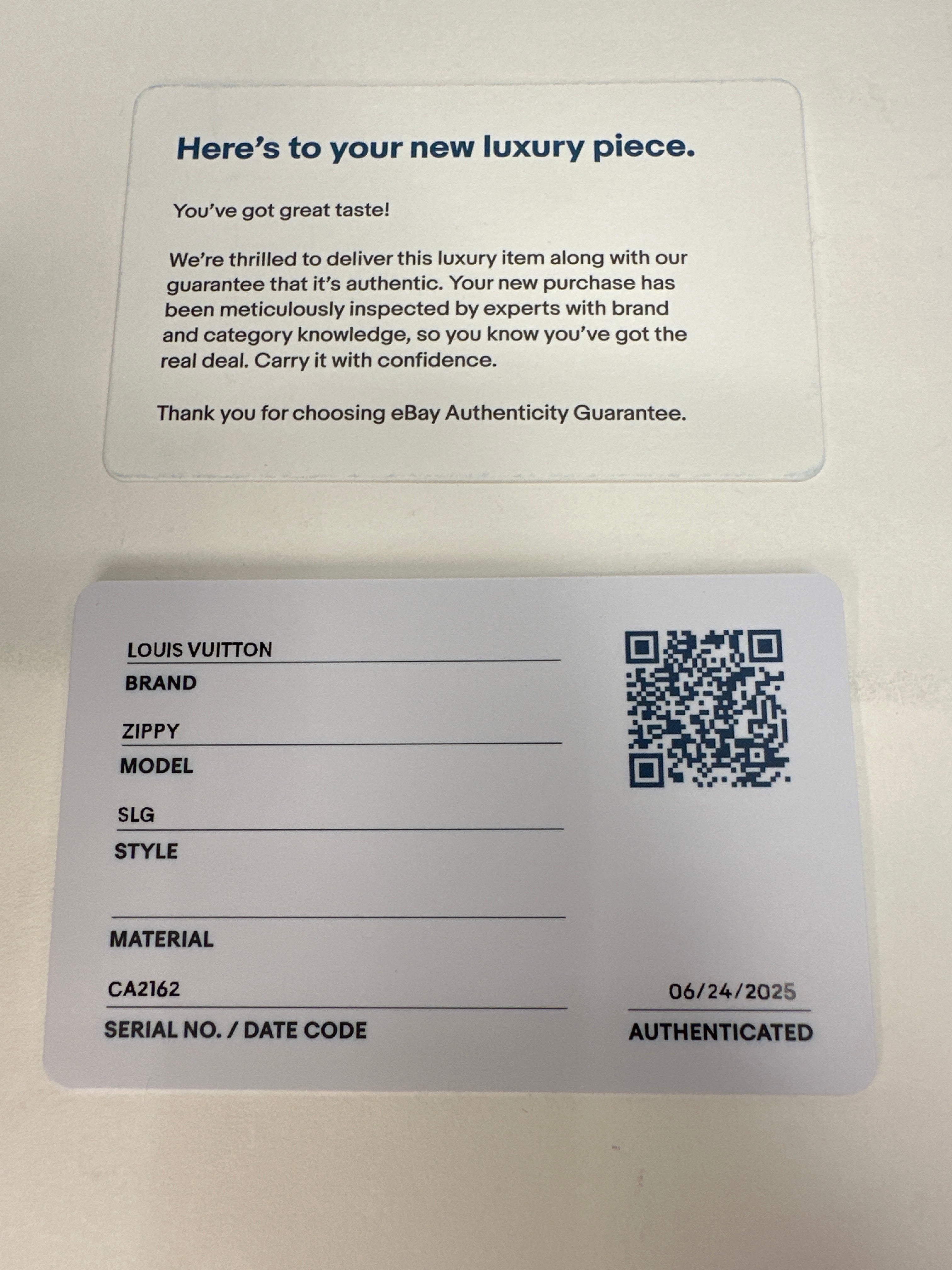 Louis Vuitton Damier Azur Zippy Wallet 2012 - with authentication card