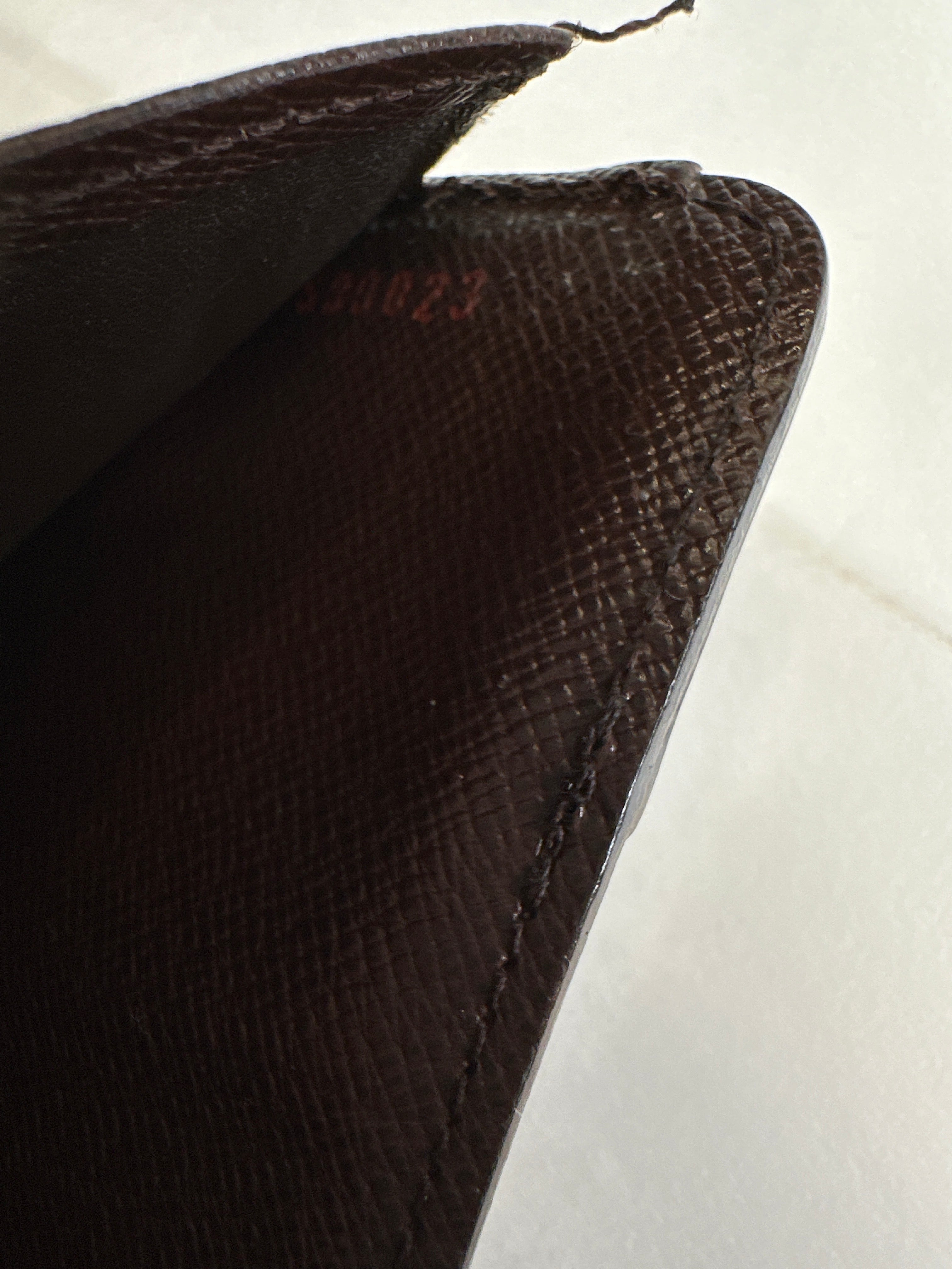 Authentic LOUIS VUITTON Damier Ebene Zippy Compact Wallet