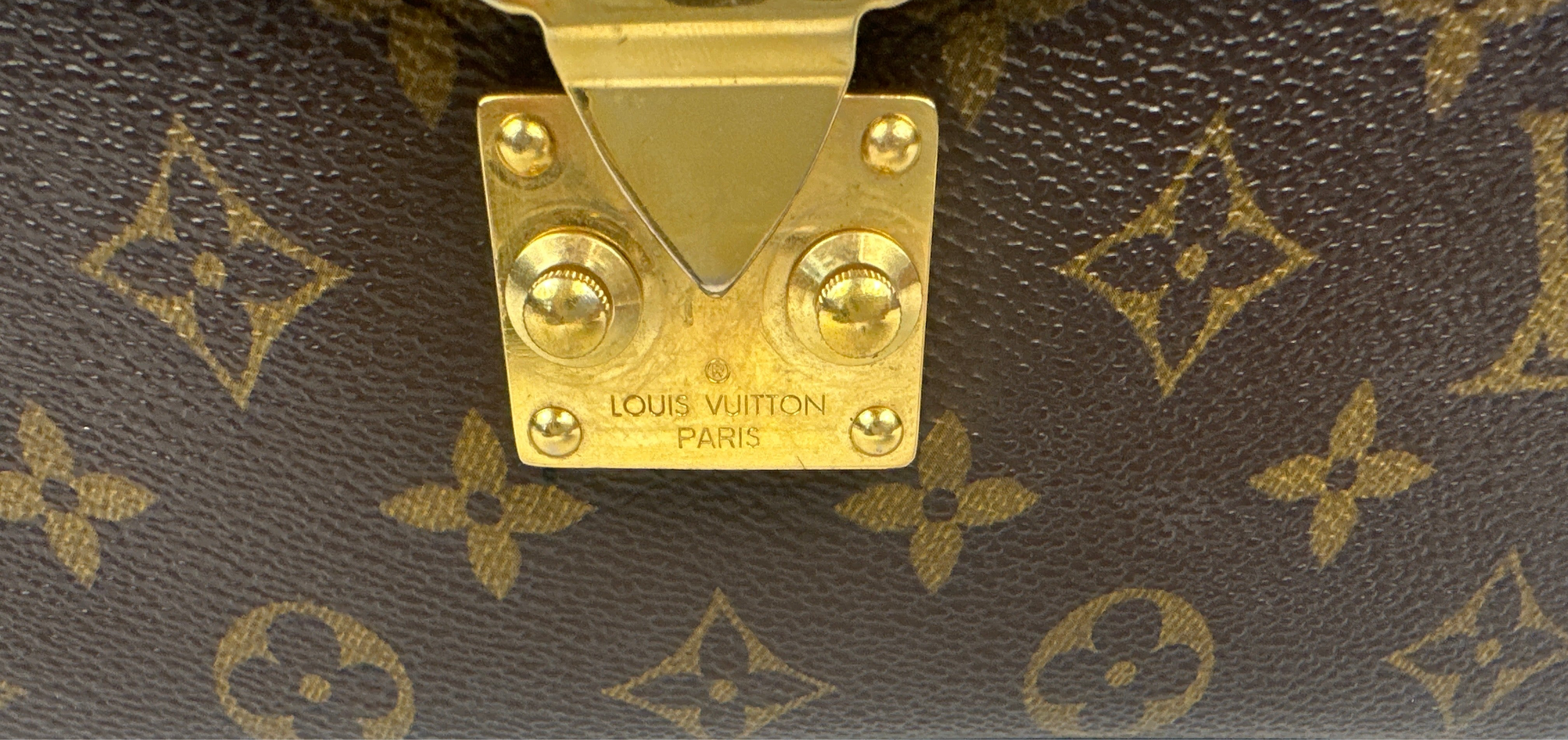 Louis Vuitton Monogram Canvas Pochette Metis Tote Bag and Crossbody Bag