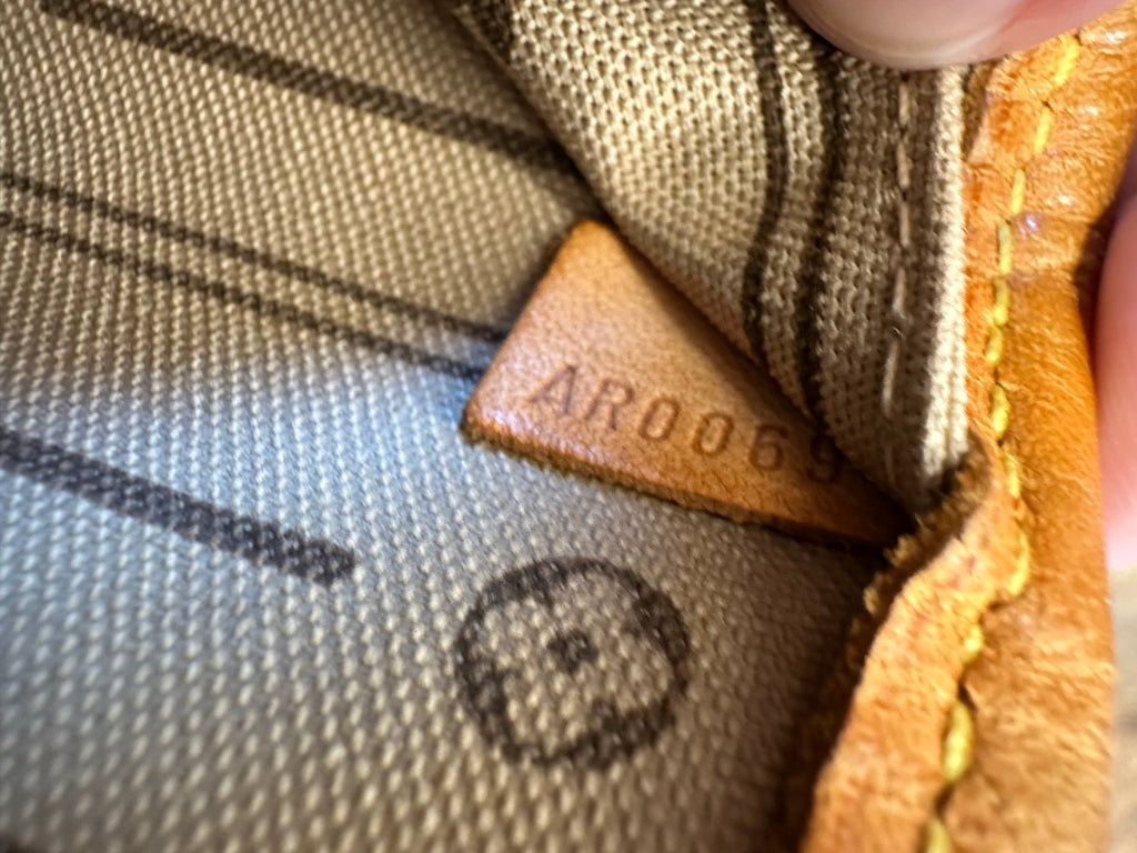 Louis Vuitton Neverfull