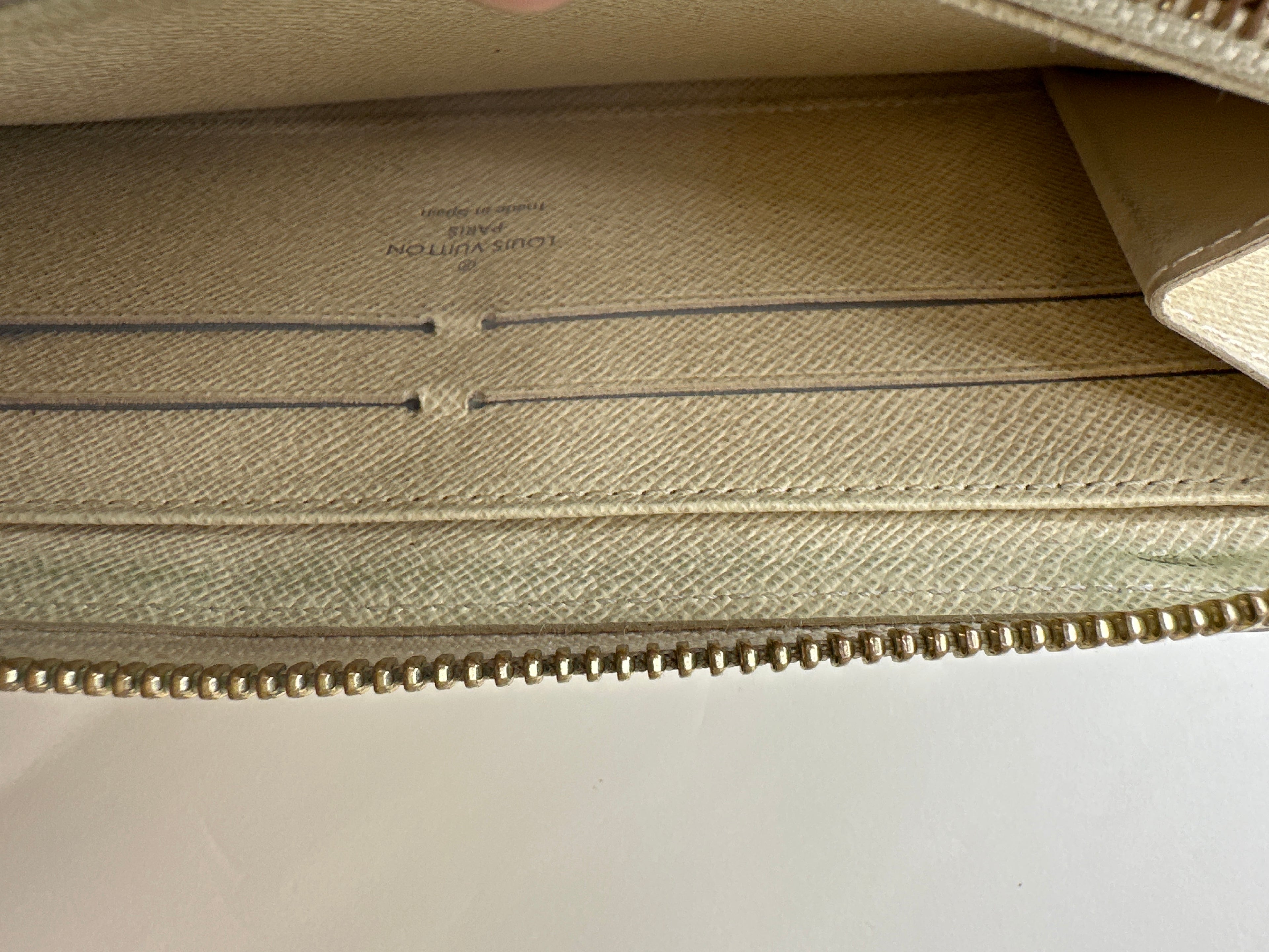 Louis Vuitton Damier Azur Zippy Wallet