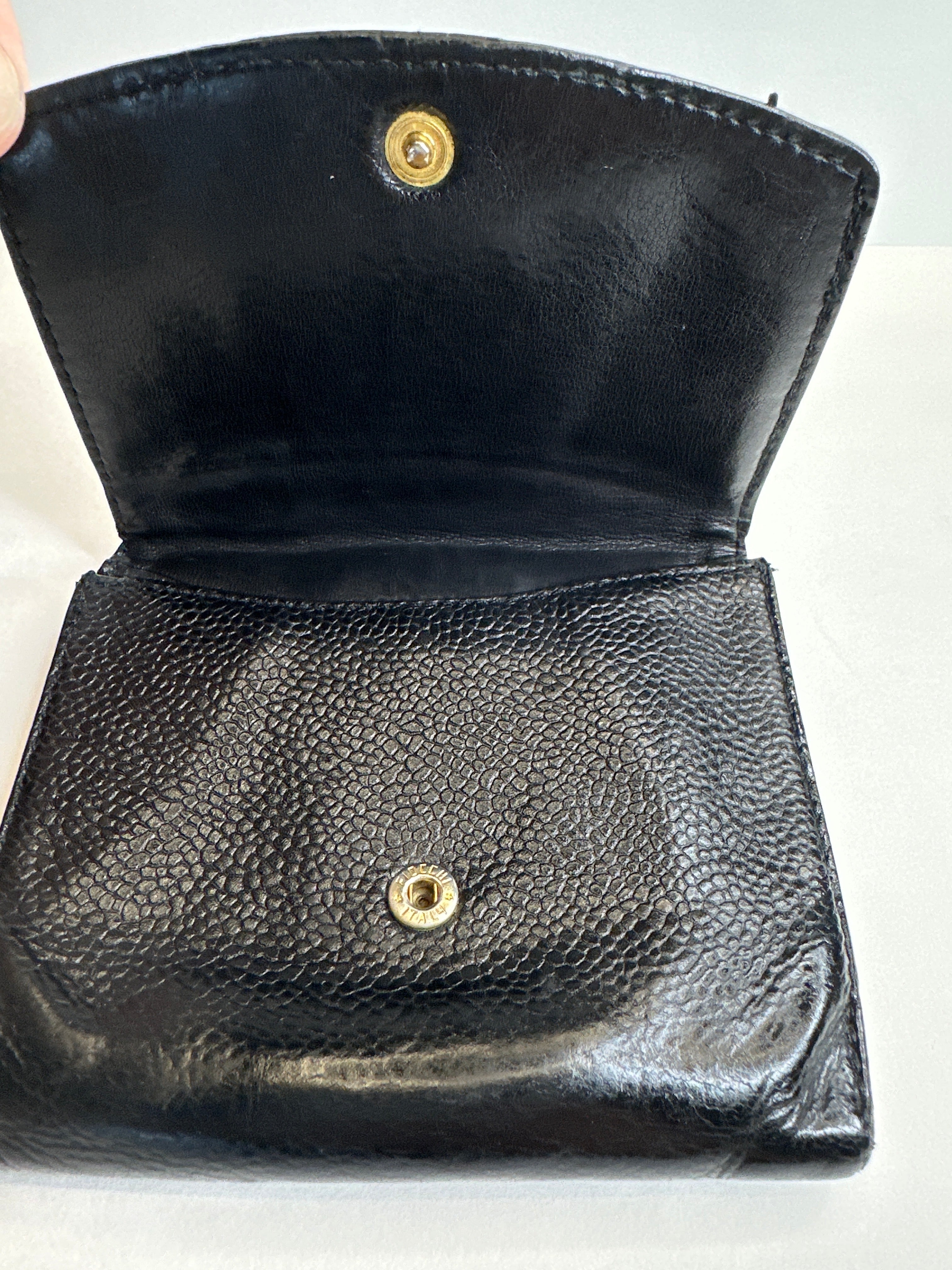 Vintage CHANEL Caviar Skin Bifold Wallet