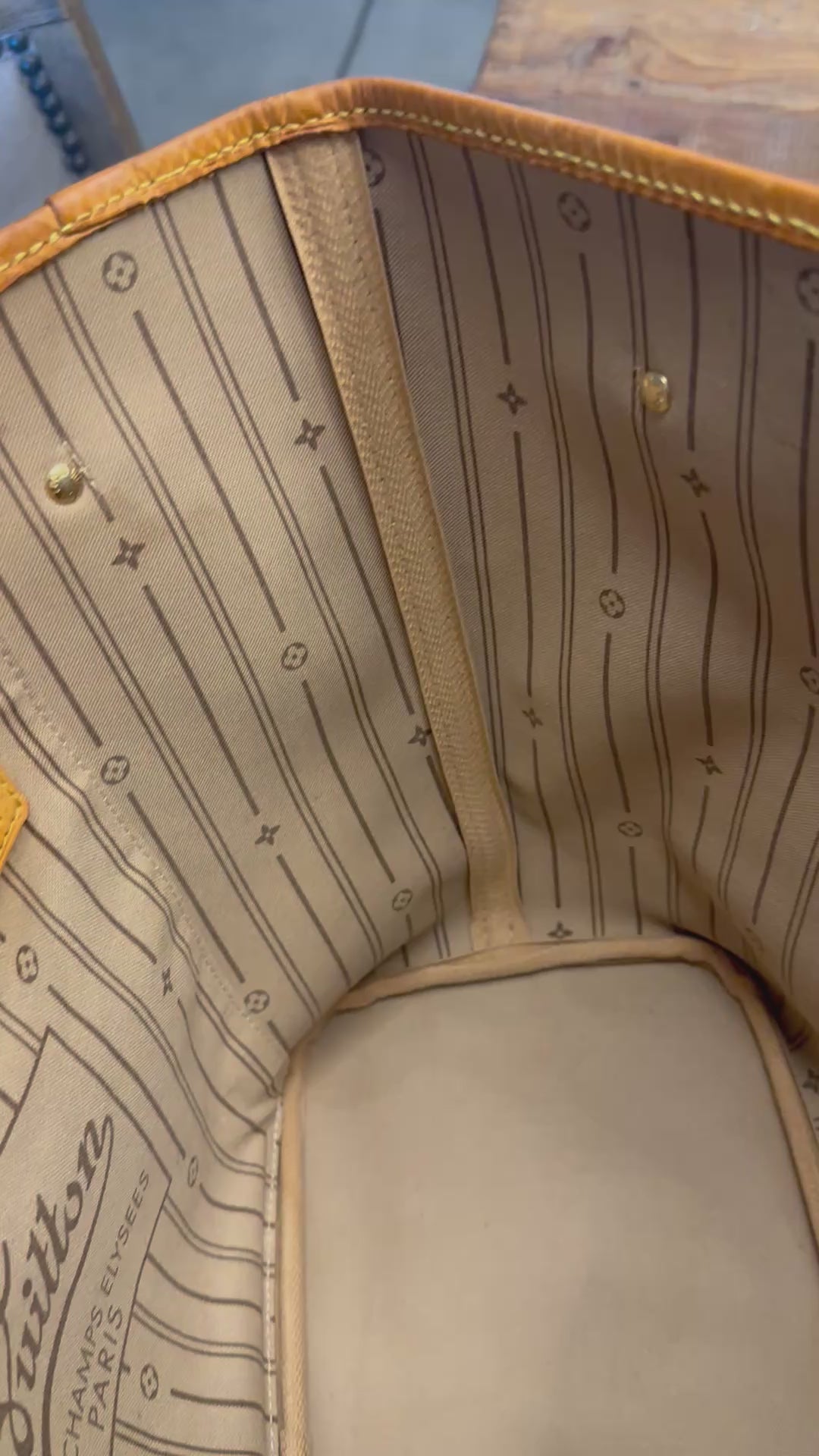 Louis Vuitton Neverfull